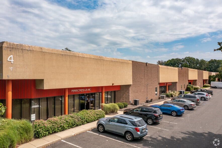 1951 Old Cuthbert Rd, Cherry Hill, NJ for lease - Primary Photo - Image 2 of 4