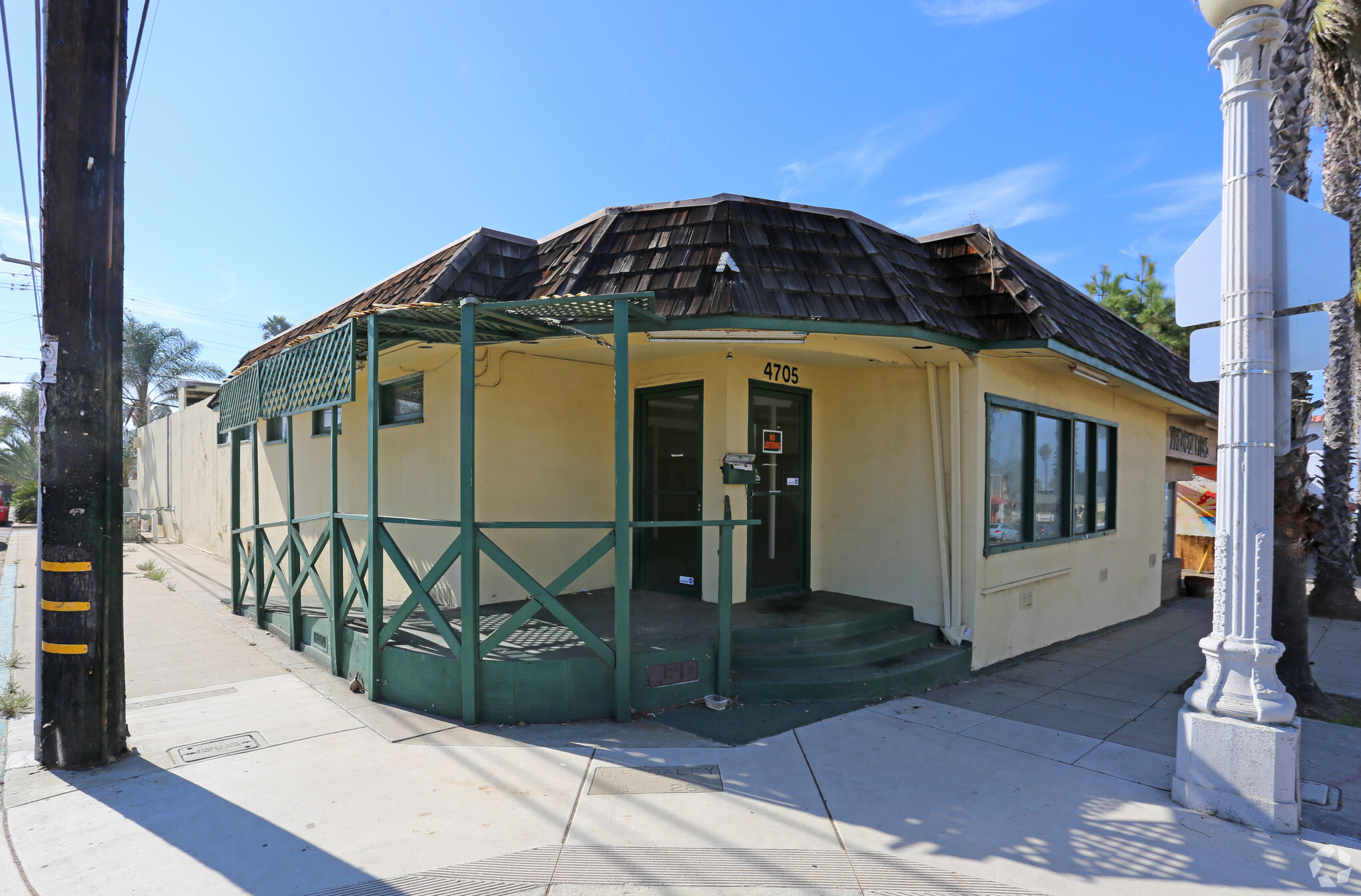 4705-4711 Point Loma Ave, San Diego, CA for sale Primary Photo- Image 1 of 1