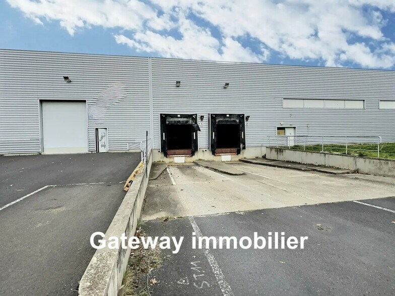Industrial in Clermont-Ferrand for lease - Building Photo - Image 2 of 17