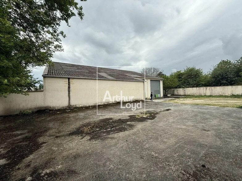 Flex in Aubepierre-Ozouer-le-Repos for sale - Building Photo - Image 1 of 5