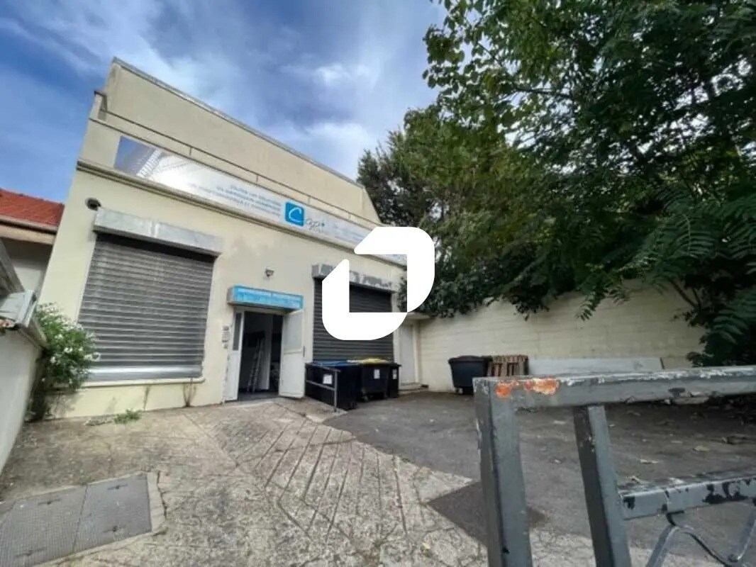 Flex in Arcueil for lease Building Photo- Image 1 of 7