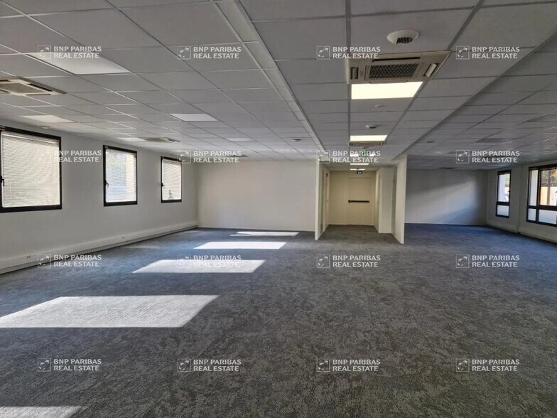 839 Avenue De La République, Marcq-en-Baroeul for lease - Building Photo - Image 3 of 4