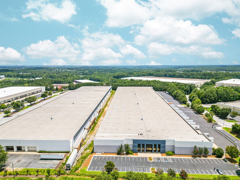 4787 Stalwart Dr, Fairburn, GA for lease - Commercial Listing Video - Image 2 of 21