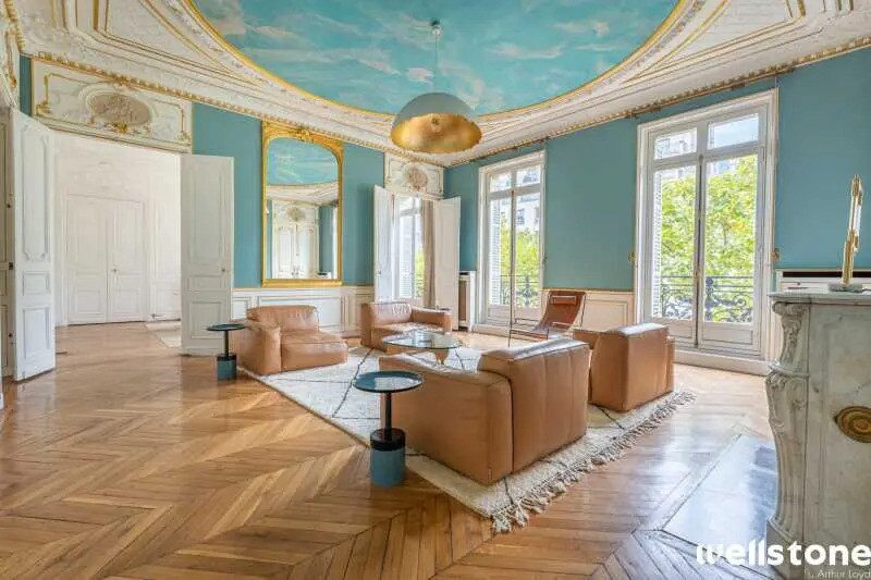 Office in Paris for lease - Building Photo - Image 1 of 14