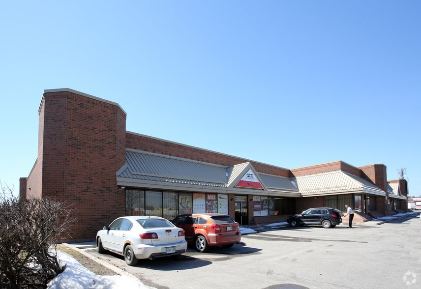 110 Claireport Cres, Toronto, ON for lease - Building Photo - Image 3 of 5