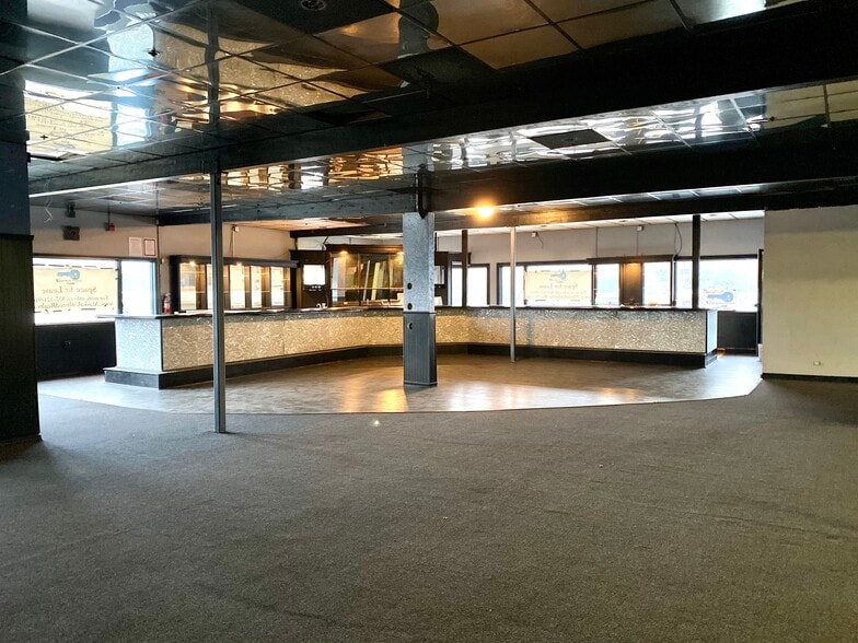 9131 Glacier Hwy, Juneau, AK for lease - Building Photo - Image 3 of 4