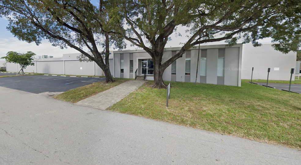 701 NW 57th Pl, Fort Lauderdale, FL for lease - Building Photo - Image 1 of 21