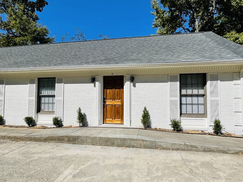 7316 Wallace Rd, Charlotte, NC for sale - Building Photo - Image 1 of 1