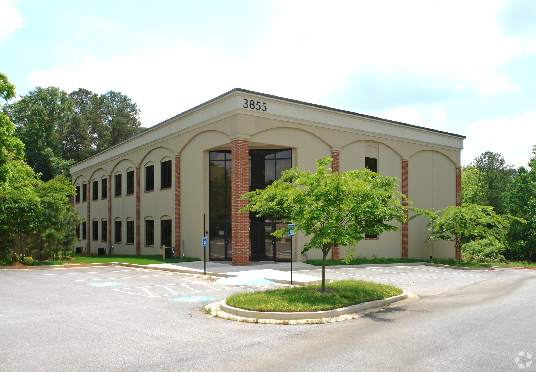 Office in Powder Springs, GA for sale Primary Photo- Image 1 of 1