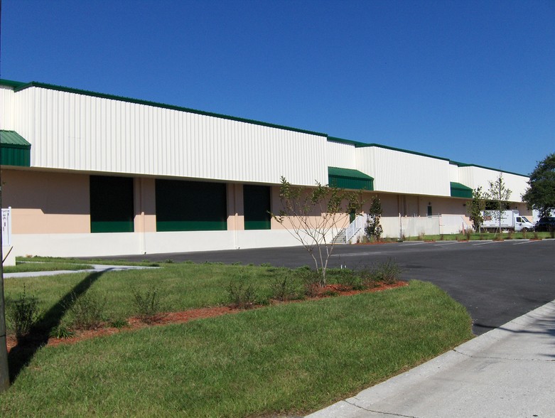 5411 Pioneer Park Blvd, Tampa, FL for lease - Building Photo - Image 1 of 3