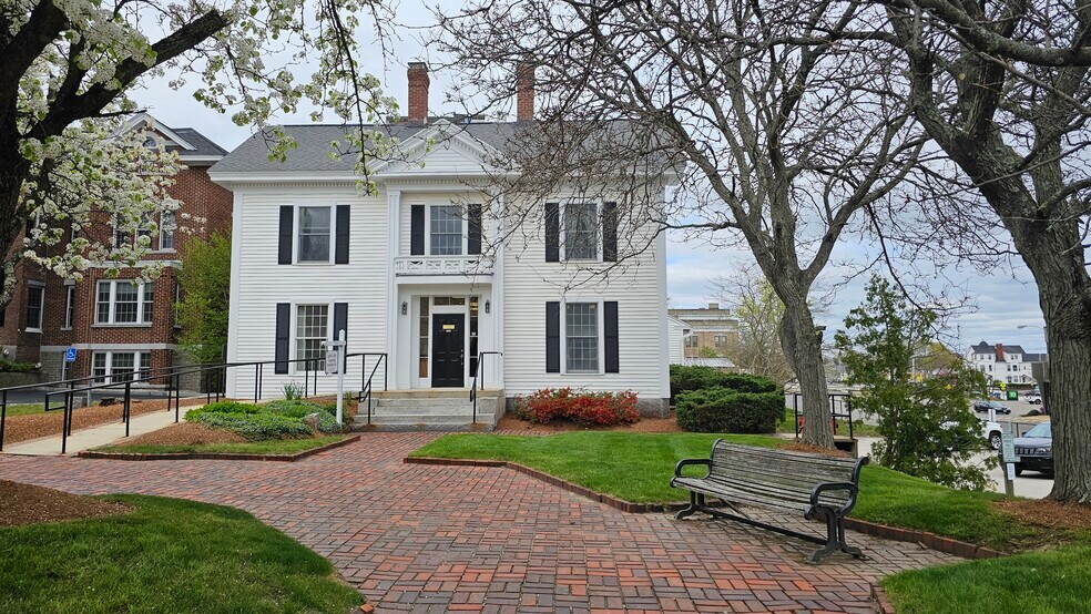 8 Centre St, Concord, NH for sale - Building Photo - Image 1 of 1