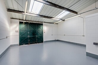 Spindus Rd, Liverpool for lease Interior Photo- Image 2 of 3