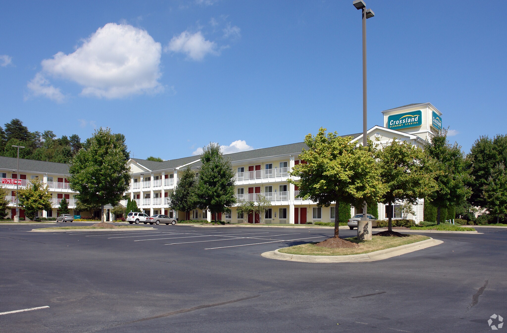 7910 N Point Blvd, Winston-Salem, NC for sale Primary Photo- Image 1 of 6