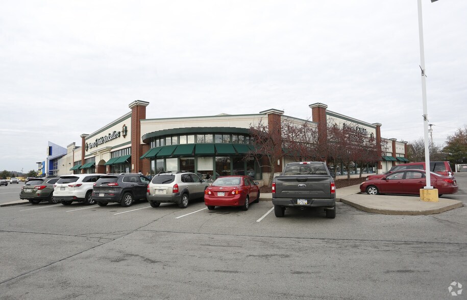 1000 Cranberry Square Dr, Cranberry Township, PA, 16066 Retail Space