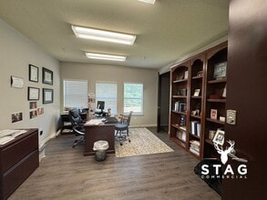 3327 Colorado Blvd, Denton, TX for lease Interior Photo- Image 2 of 9