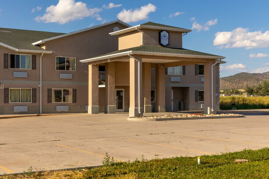230 W 400 N, Scipio, UT 84656 Scipio Hotel