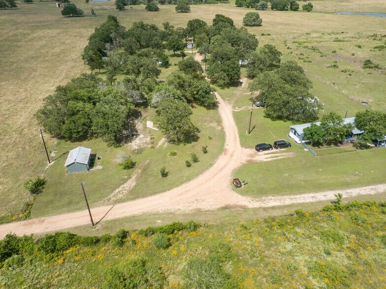 514 Trailer Park Rd, Carmine, TX 78932 The Country Trailer Park on