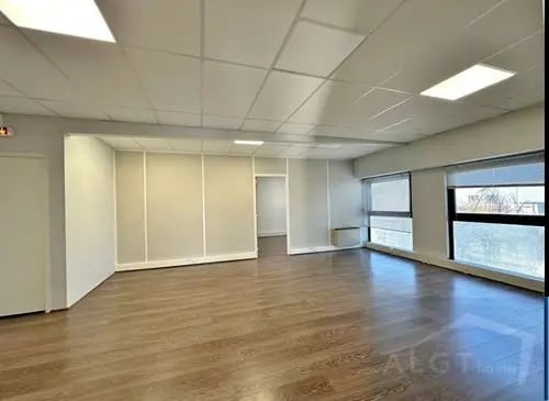 Flex in Portet-sur-Garonne for sale - Building Photo - Image 3 of 12