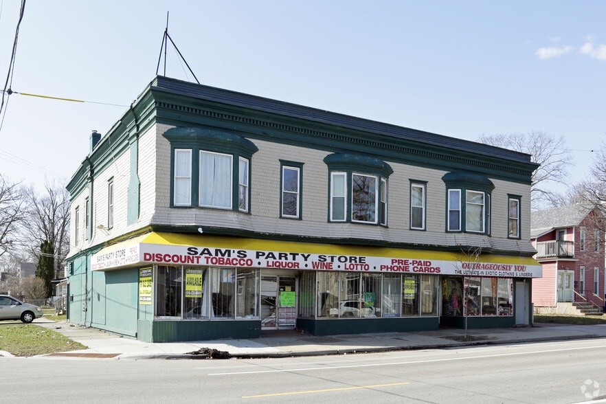 1034 Bridge St NW, Grand Rapids, MI for sale - Primary Photo - Image 1 of 1