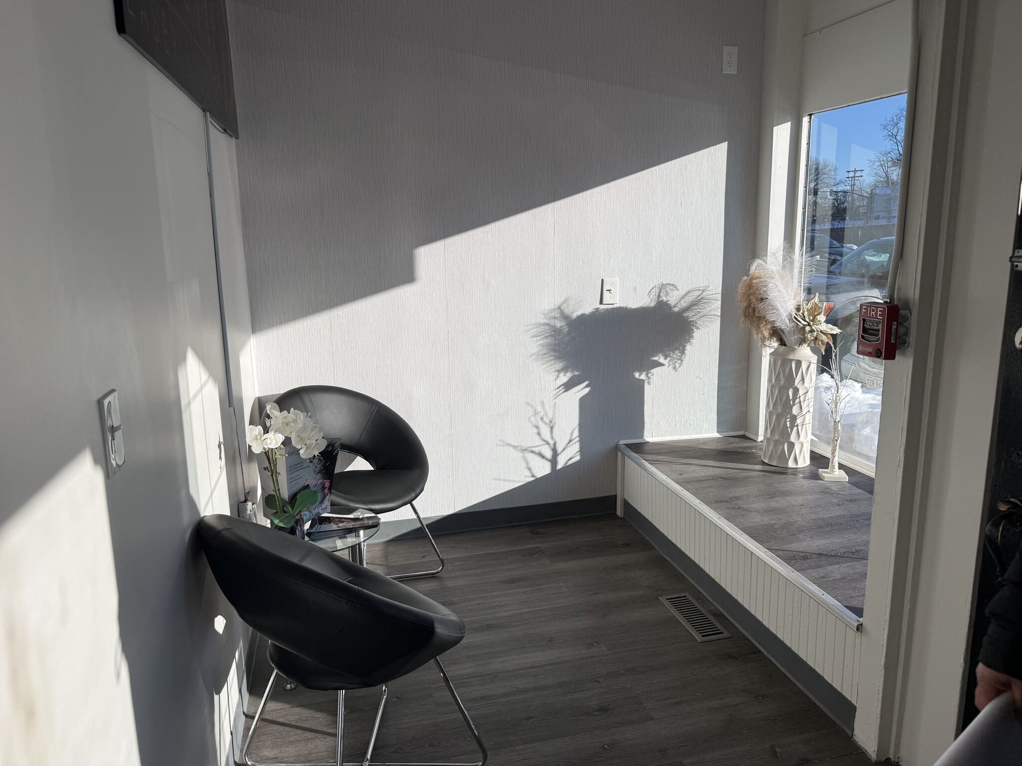 931-937 Worcester Rd, Framingham, MA for lease Interior Photo- Image 1 of 2