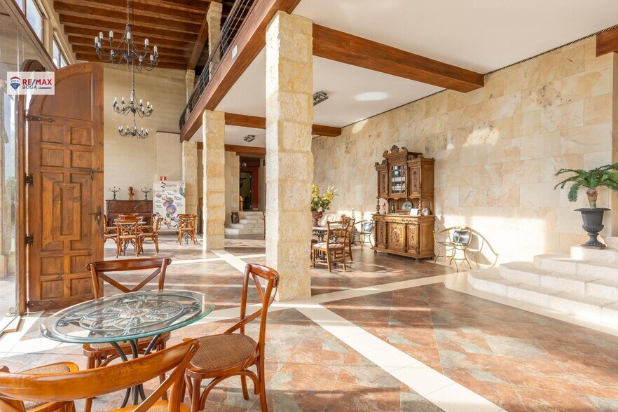 Retail in Frómista, Palencia for sale - Building Photo - Image 1 of 66