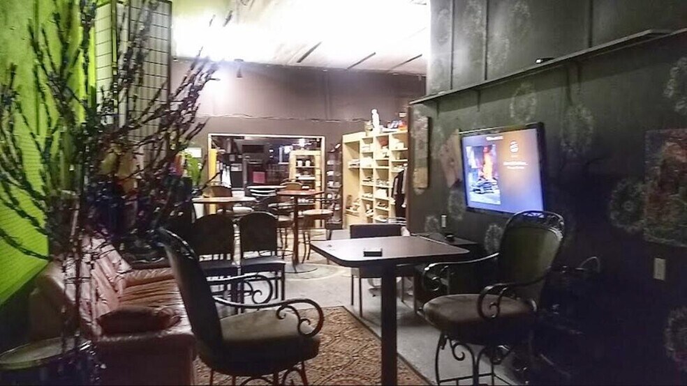 110 E 5th St, Walsenburg, CO for sale - Interior Photo - Image 2 of 54