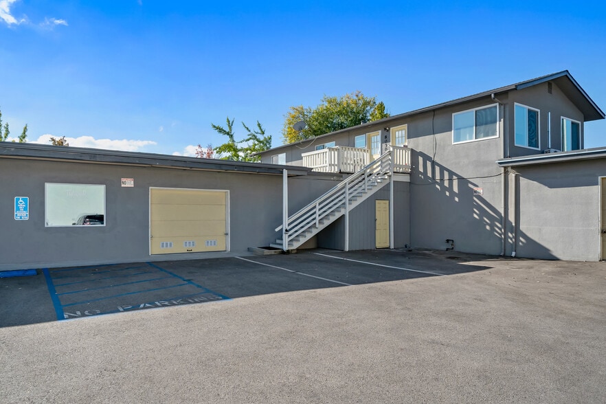 8040 El Camino Real, Atascadero, CA for lease - Building Photo - Image 3 of 11