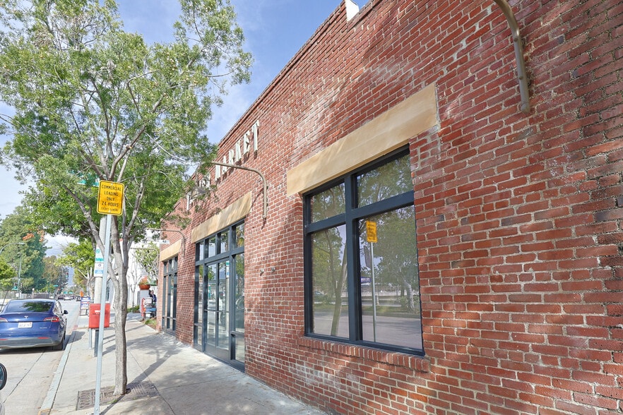42 S Pasadena Ave, Pasadena, CA for lease - Building Photo - Image 3 of 8
