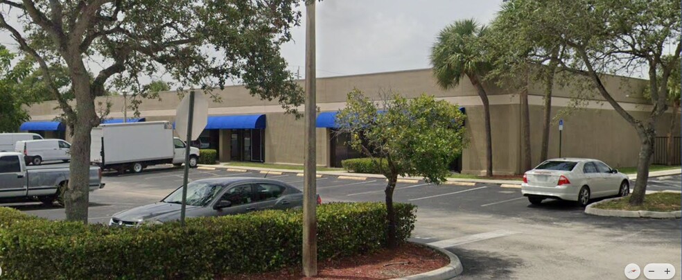 5301 N Nob Hill Rd, Sunrise, FL for lease - Building Photo - Image 1 of 4