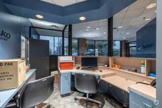 2277 Thunderstick Dr, Lexington, KY for lease Interior Photo- Image 2 of 23