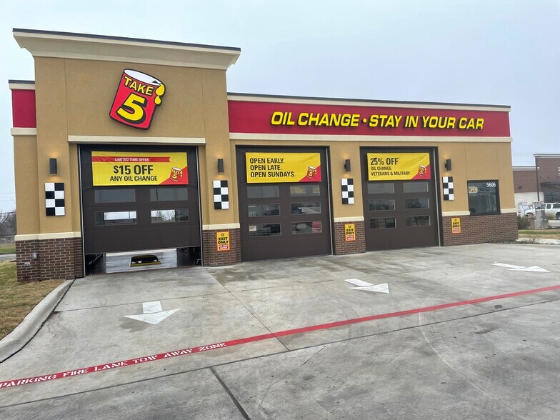 5606 Williams Dr, Georgetown, TX for sale - Building Photo - Image 1 of 1