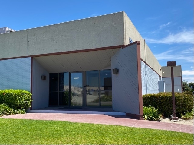 15602 Producer Ln, Huntington Beach, CA for lease - Building Photo - Image 1 of 1