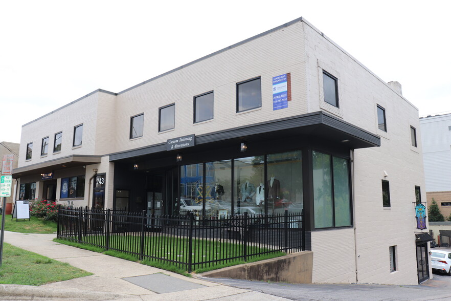 741-745 W Johnson St, Raleigh, NC for lease - Building Photo - Image 1 of 3