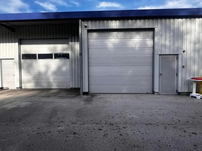 Flex in Valdahon for lease - Building Photo - Image 3 of 3