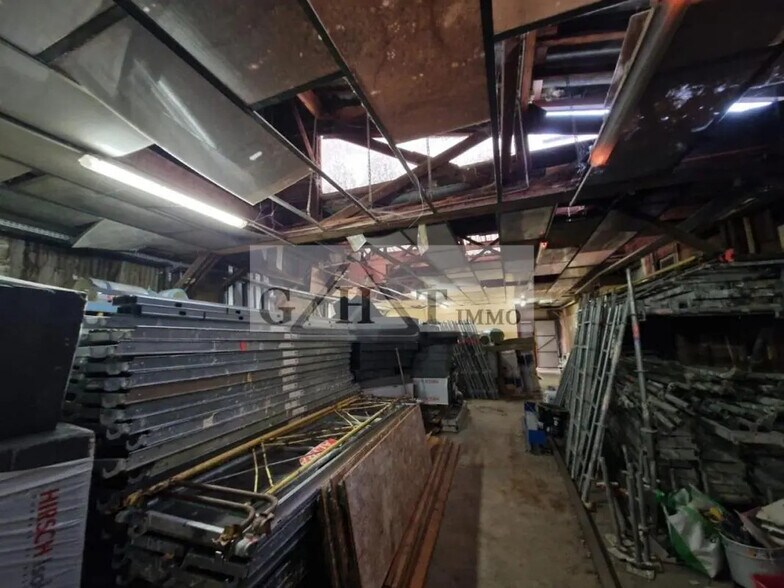 Industrial in Ermont for sale - Interior Photo - Image 2 of 7