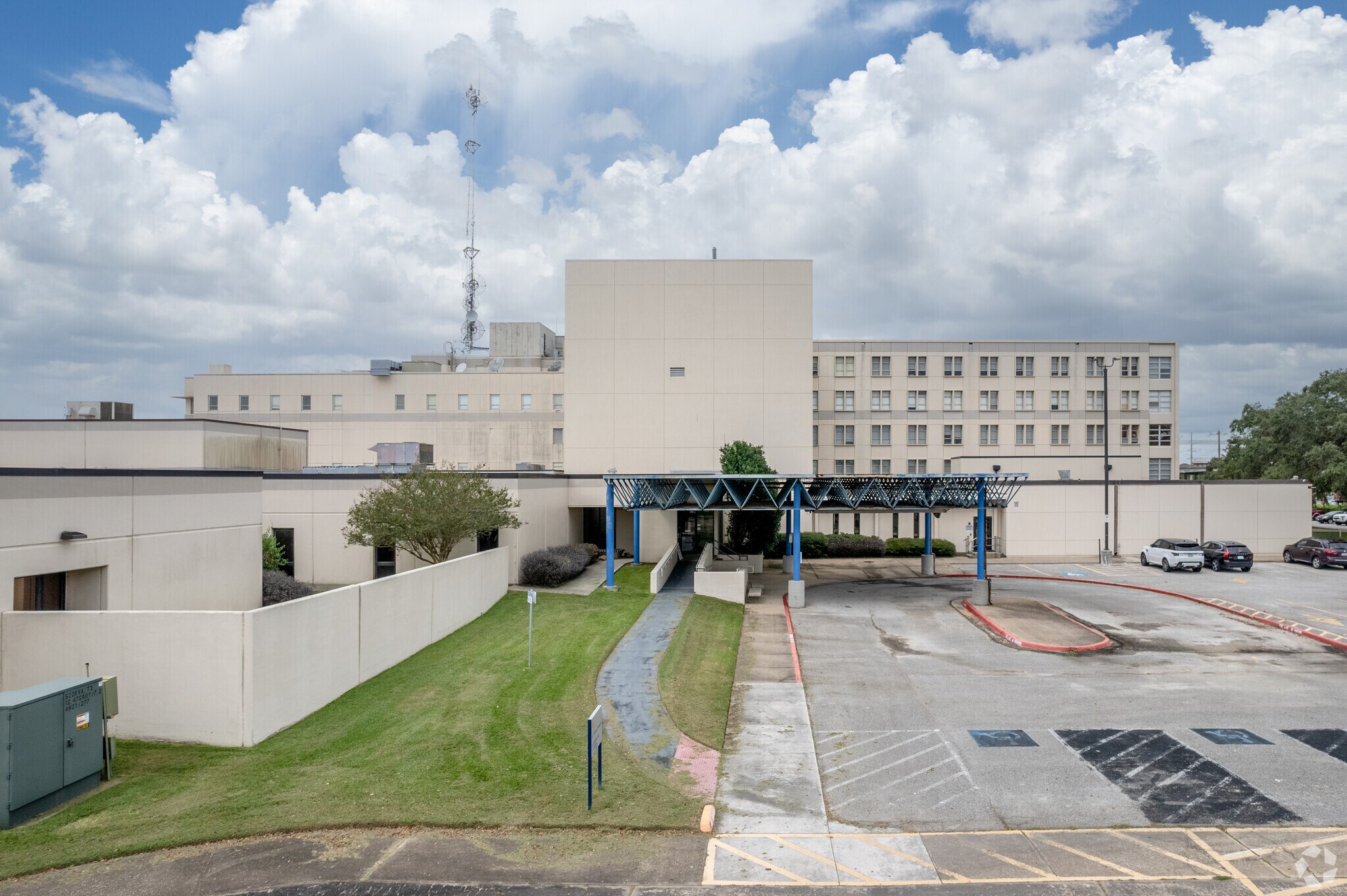 6807 Emmett F. Lowry Expy, Texas City, TX 77591 Texas City Medical