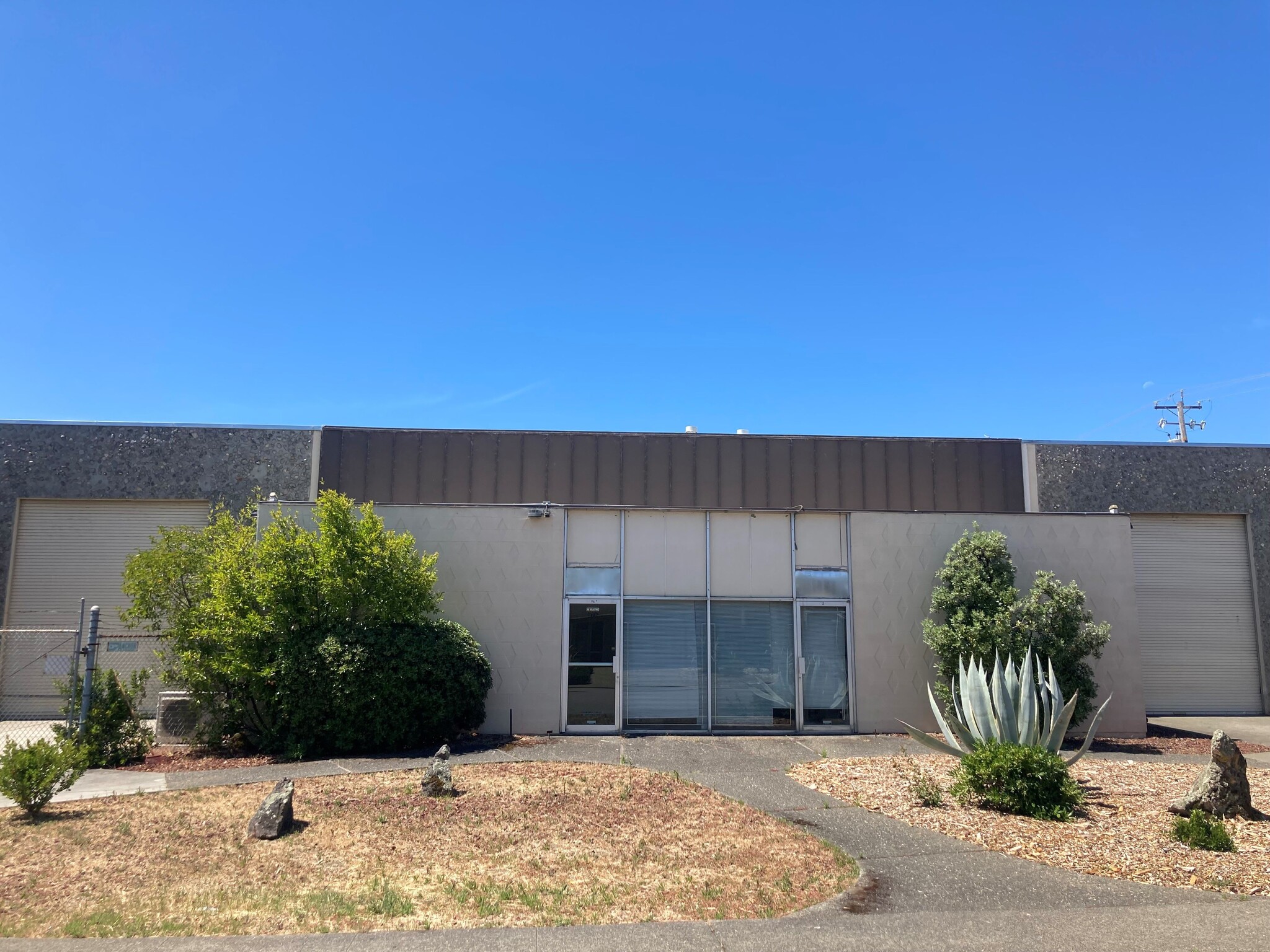 88-96 Mitchell Blvd, San Rafael, CA for lease Building Photo- Image 1 of 2