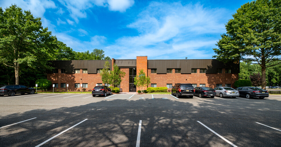 40 Ramland Rd, Orangeburg, NY for lease - Building Photo - Image 1 of 11