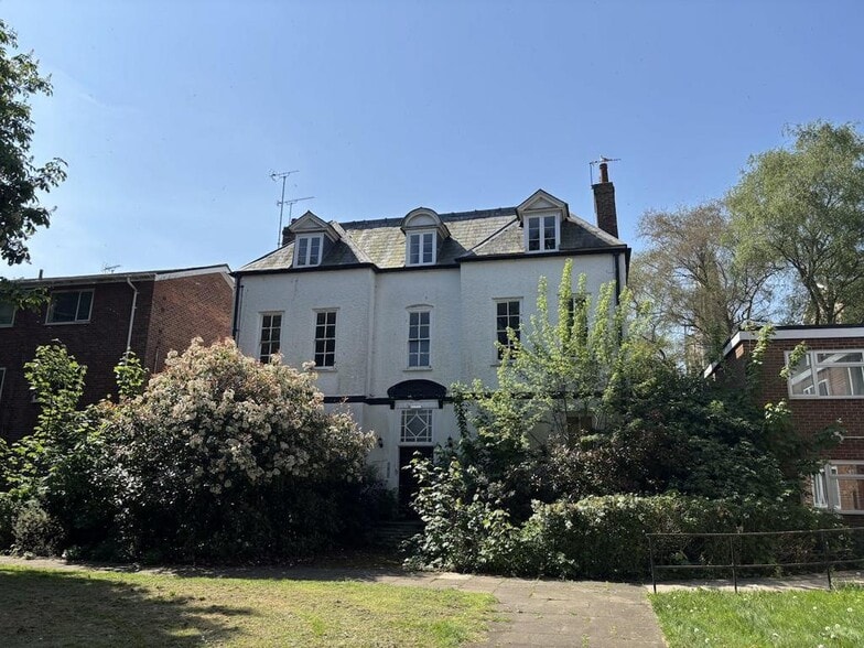 17 St. Marys Close, Gloucester for sale - Building Photo - Image 2 of 19