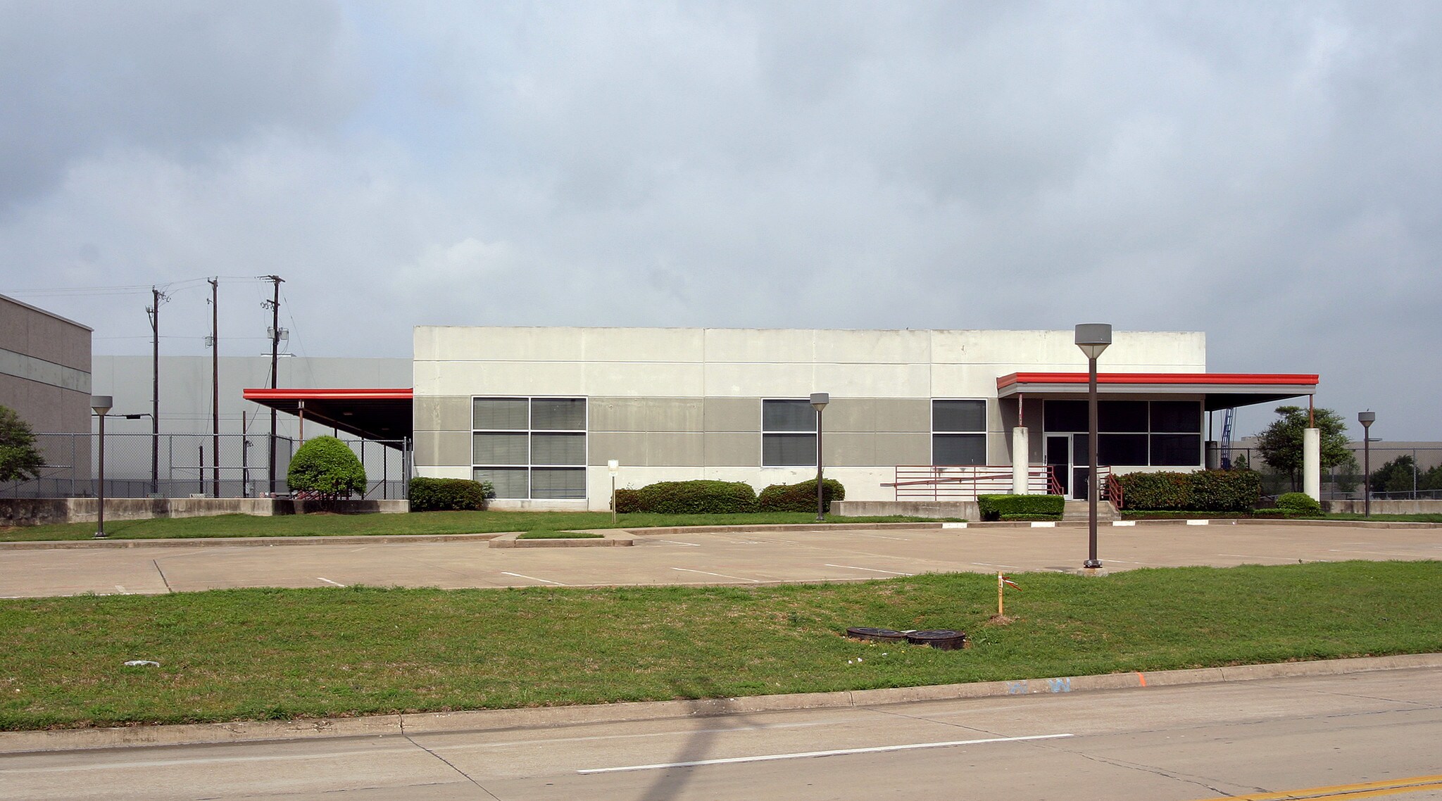 2725 114th St, Grand Prairie, TX for sale Primary Photo- Image 1 of 1