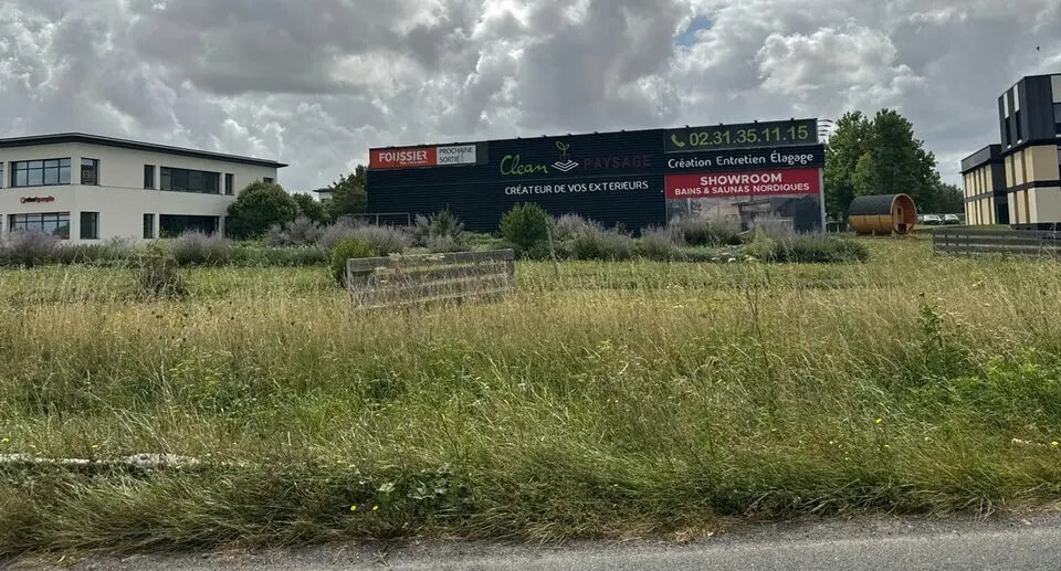 Flex in Ifs for lease Building Photo- Image 1 of 5