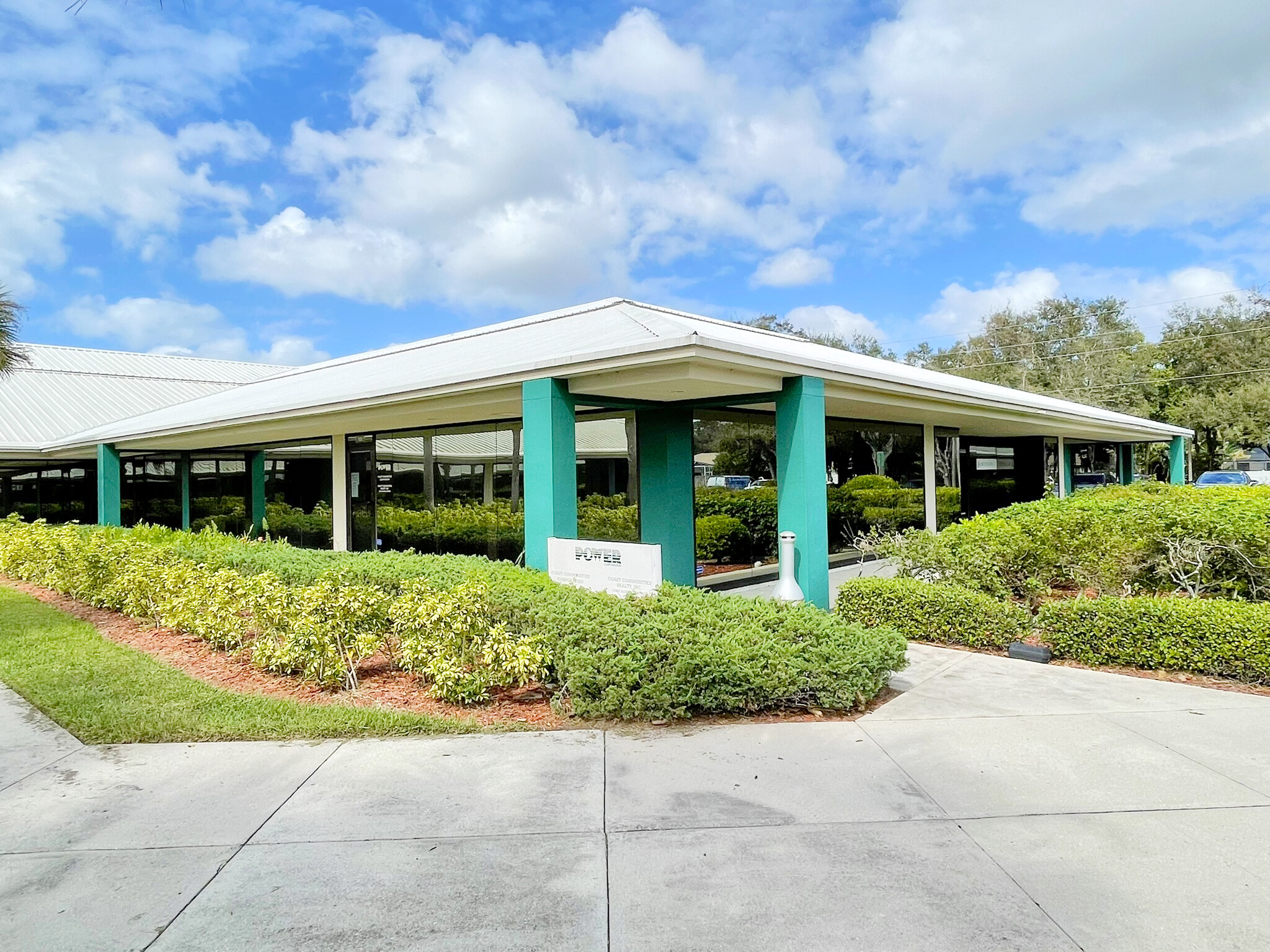 3050 Horseshoe Dr N, Naples, FL for lease Building Photo- Image 1 of 4