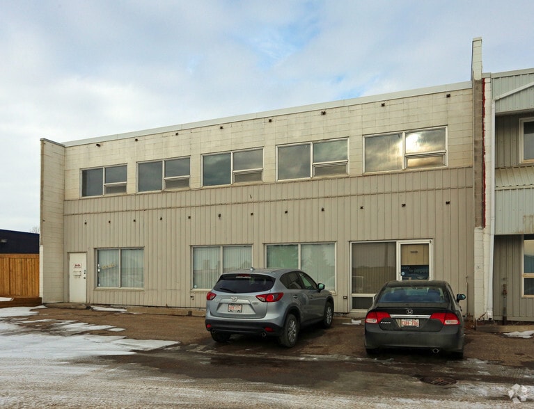 14528 115th Ave NW, Edmonton, AB for lease - Building Photo - Image 2 of 6