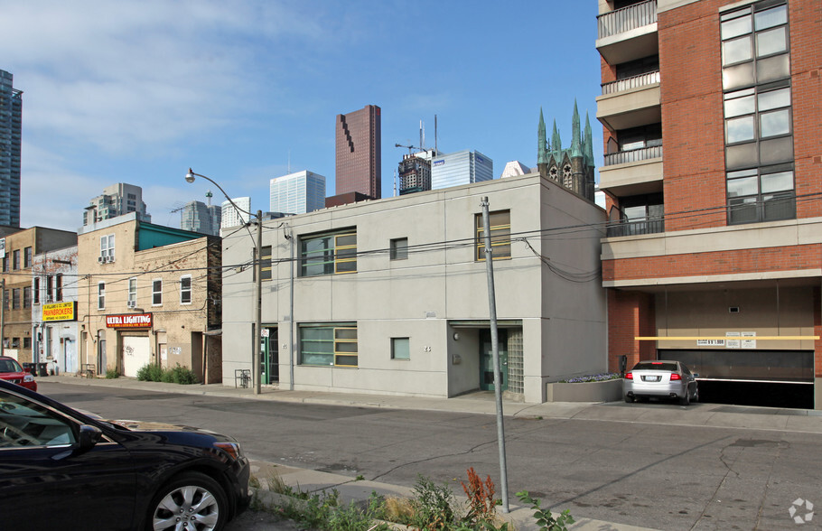 26 Dalhousie St, Toronto, ON for lease - Building Photo - Image 1 of 2