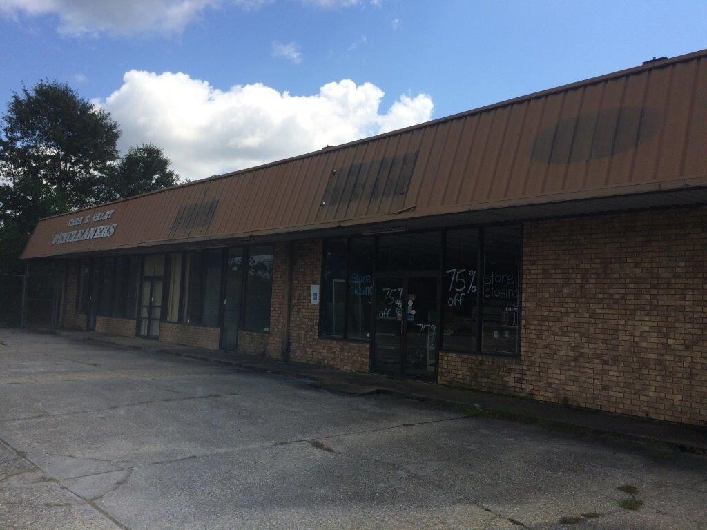1951 Gause Blvd E, Slidell, LA 70461 Retail for Lease
