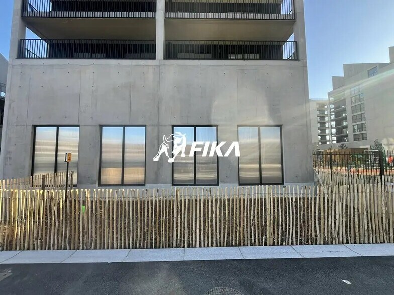 Retail in Bordeaux for sale - Building Photo - Image 1 of 7