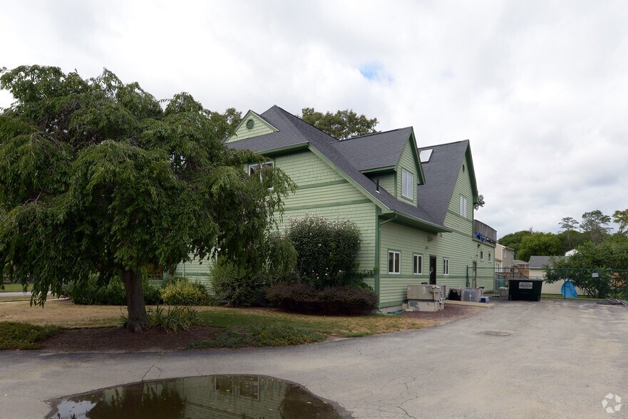 4300 Post Rd, Warwick, RI for sale - Building Photo - Image 1 of 1