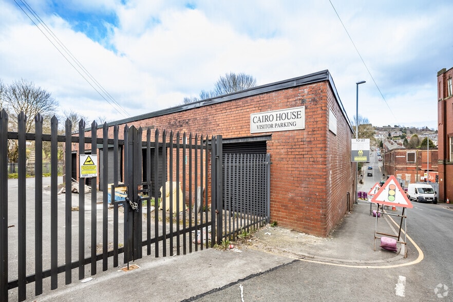 Greenacres Rd, Oldham for sale - Primary Photo - Image 1 of 1