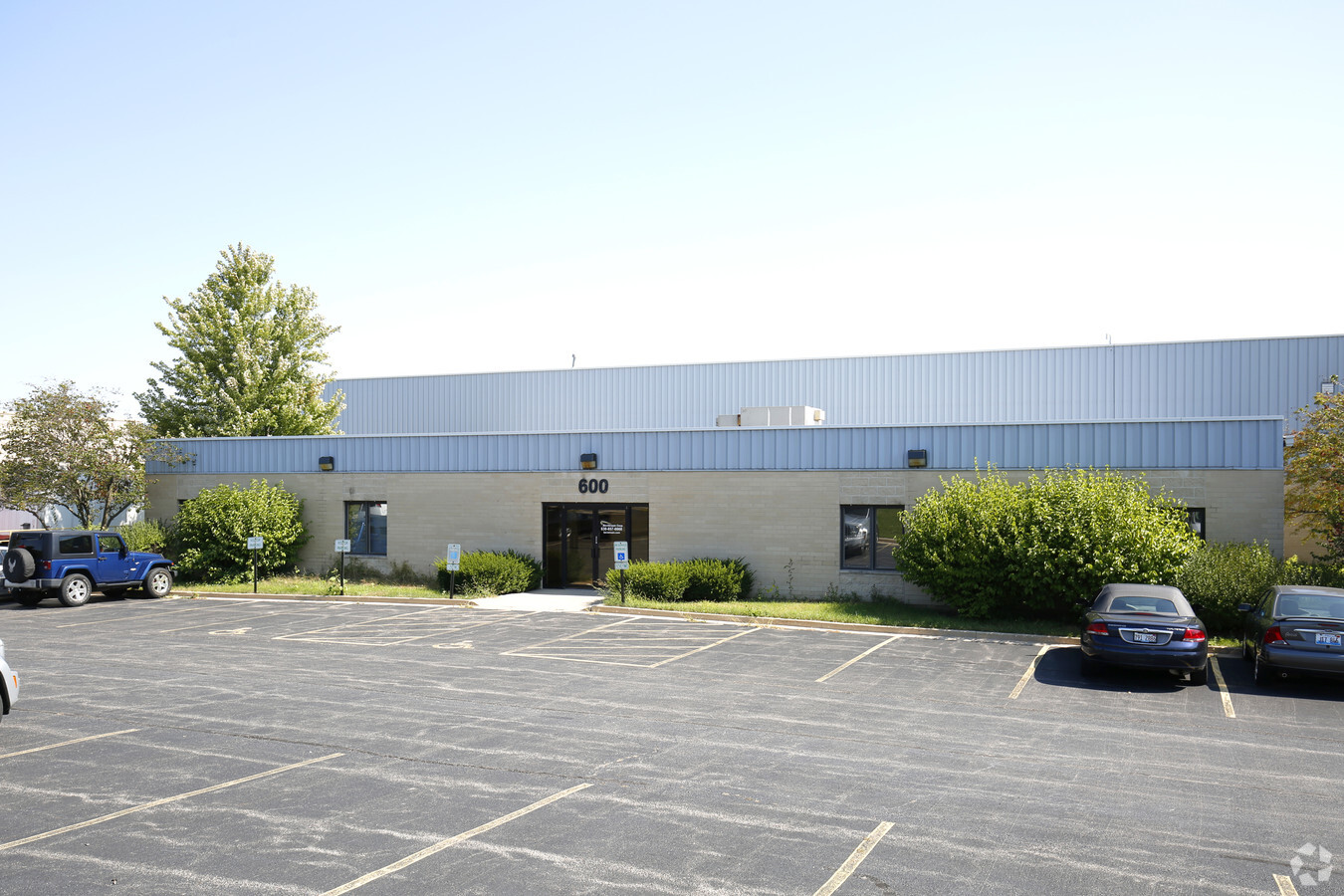 600 Kingsland Dr, Batavia, IL 60510 | LoopNet