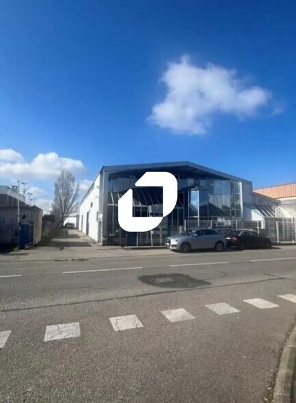 5 Avenue Karl Marx, Vaulx-en-Velin for lease - Building Photo - Image 2 of 16